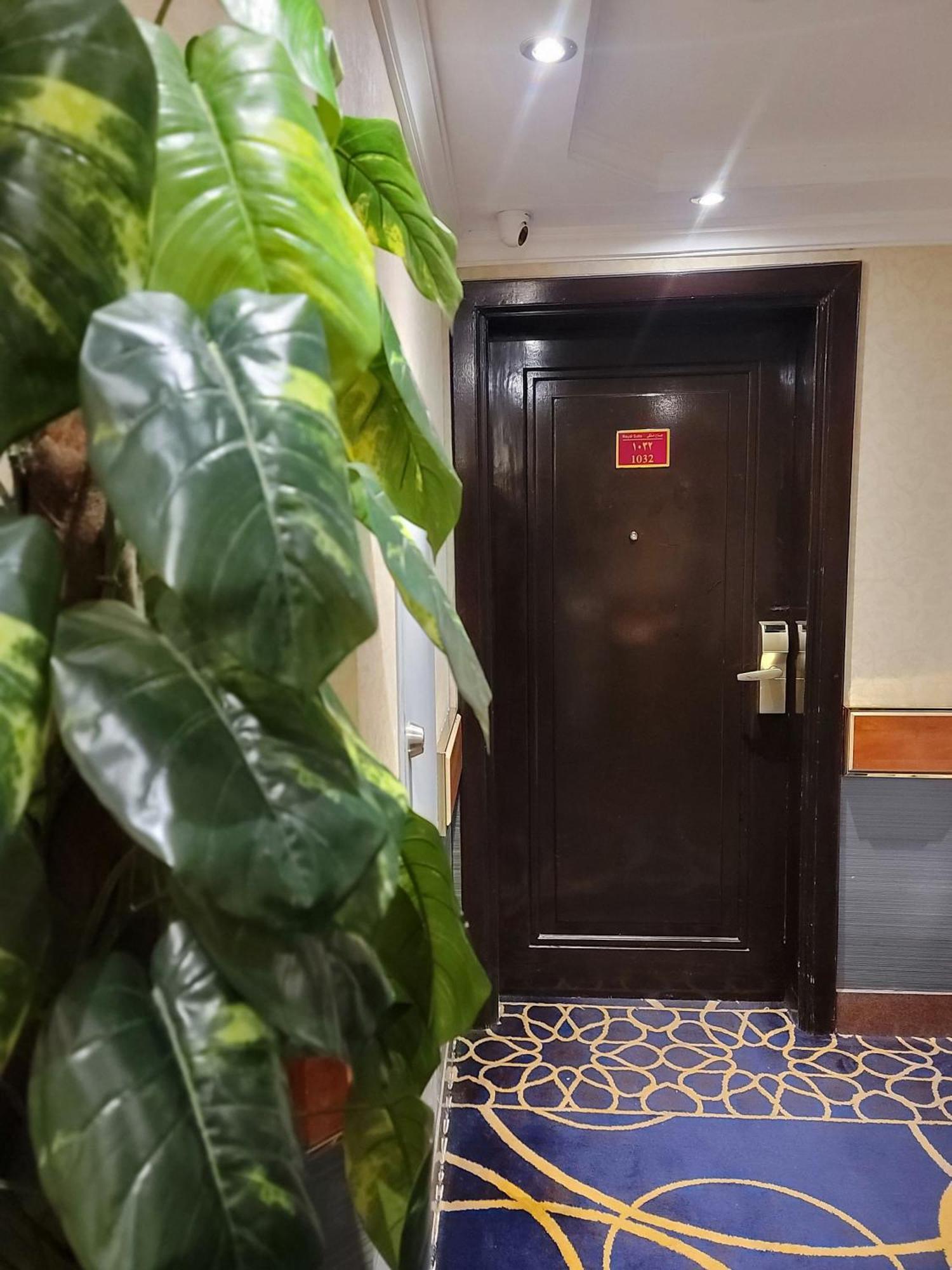 Golden Tulip Al Shakreen Medina Exterior photo